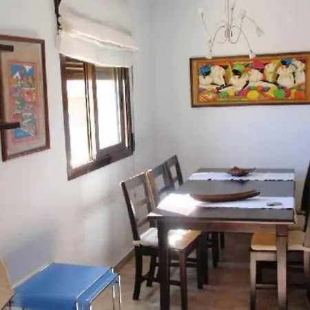 Piso De Lujo En Urbanizacion En *