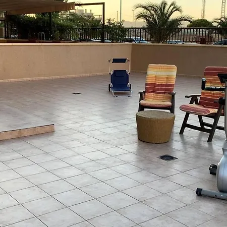 Piso De Lujo En Urbanizacion En